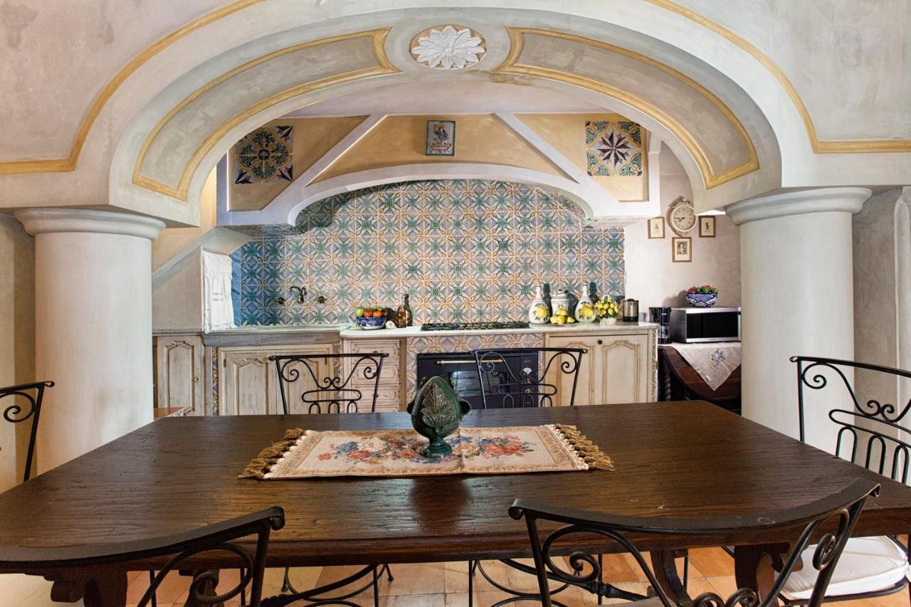Estate4Home - Palazzo Crocione Positano Luaran gambar