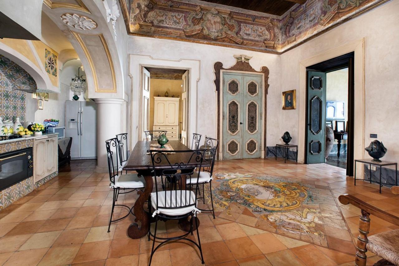 Estate4Home - Palazzo Crocione Positano Luaran gambar